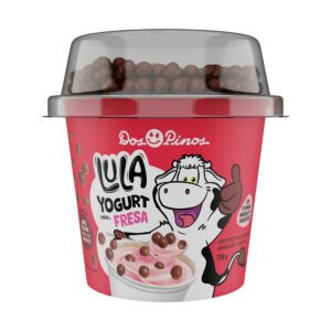 Lula Yogurt  sabor Fresa con topping de arroz tostado cubierto con chocolate